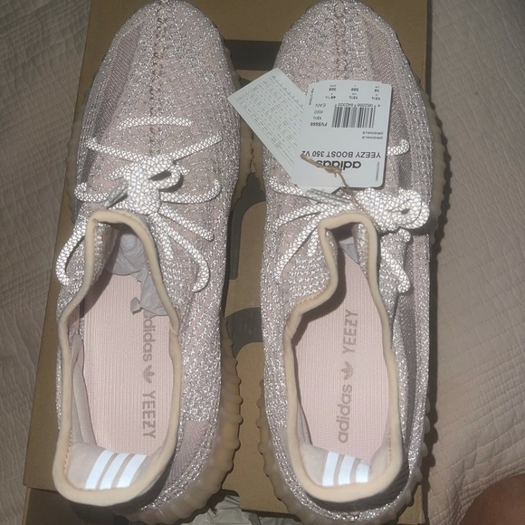 BRAND NEW YEEZYS! main image 6